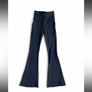 NWT Aerie Flared Cozy Black Leggings - Size Small